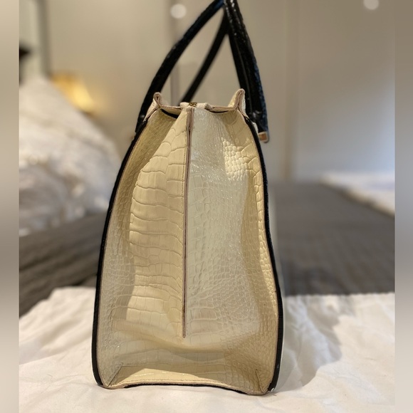 Brahmin “Priscilla Satchel” in ivory - Picture 3 of 16